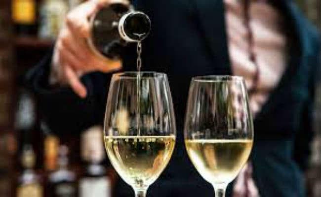 न्यूयॉर्क ने सरकारी जगहों पर शराब के विज्ञापन पर इसलिए लगाया प्रतिबंध