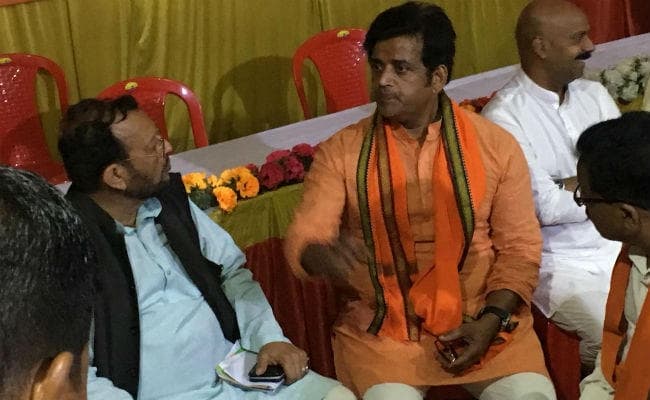 पढ़ें रवि किशन का पूरा इंटरव्यू : राजनीति नाच नचा देगी, सीधा और सरल रहना है