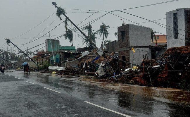 चक्रवात ‘फणी” : ओड़िशा में आठ लोगों की मौत, बिजली व्यवस्था पूरी तरह ध्वस्त