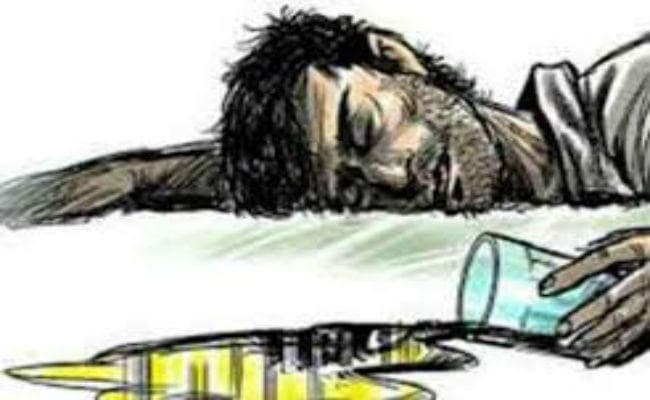 छपरा में दो लोगों की संदिग्ध मौत, शराब पीने के बाद बिगड़ी थी सेहत, पुलिस जांच में जुटी