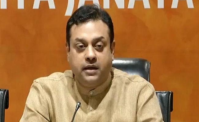 संबित पात्रा ने सोनिया और राहुल गांधी के सामने सिखों से हाथ जोड़कर माफी मांगने की रखी शर्त