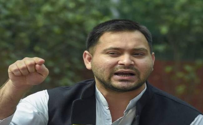 तेजस्वी का बिहारवासियों के नाम खुला पत्र, कहा- साजिशन मेरे पिता को चुनाव प्रचार से दूर किया गया
