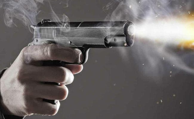मध्य प्रदेश : मतदान के दौरान कांग्रेस नेता ने की भाजपा कार्यकर्ता की हत्या