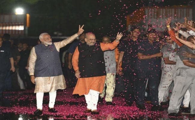 हिंदी हार्टलैंड की धरती पर जबरदस्त खिला कमल का फूल, 11 राज्यों में आयी इतनी सीट