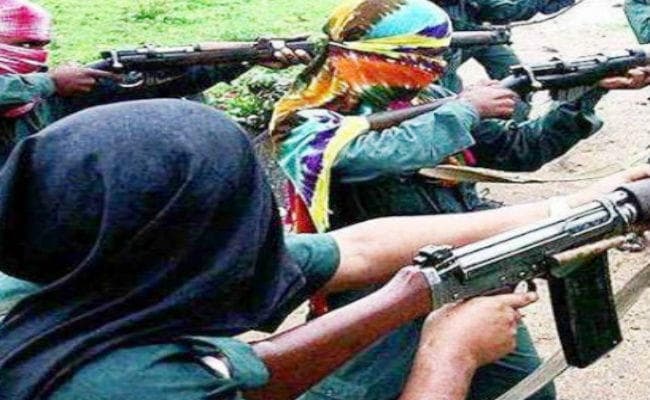 पलामू : बड़े धमाके की तैयारी में थे नक्सली, सर्च ऑपरेशन में भारी मात्रा में विस्फोटक और हथियार बरामद