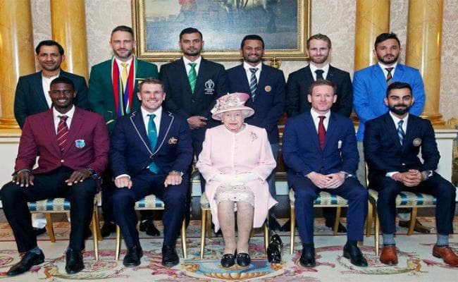 WC2019 : ब्रिटेन की महारानी से मिले, विराट कोहली सहित सभी टीमों के कप्तान