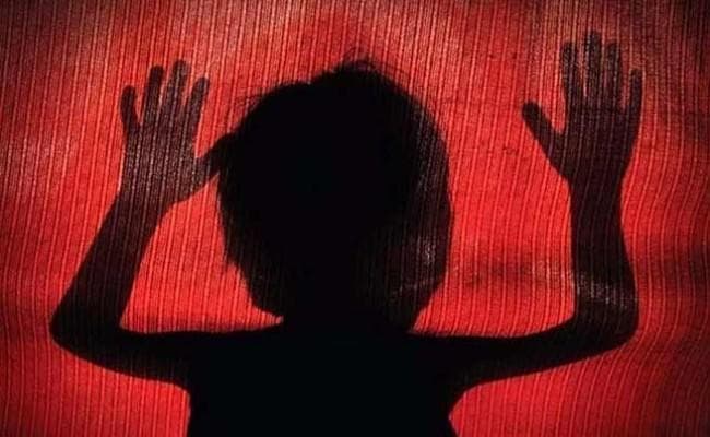 नाबालिग से रेप और मर्डर के आरोपी ने कोर्ट से लगायी गुहार, ‘मुझे फांसी पर लटका दो”