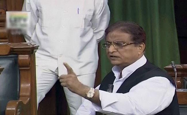 तीन तलाक पर बोले आजम खान – ”यह व्यक्तिगत मामला, कुरान से अगल कोई बात स्वीकार नहीं”