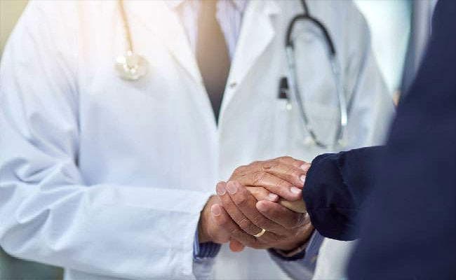 डॉक्टर्स डे पर विशेष : खत्म हो गया है मरीज और डॉक्टर के बीच का विश्वास