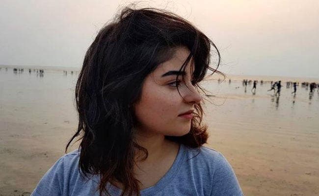 Zaira Wasim Quits Bollywood: ”दंगल” में हार गई ”सीक्रेट सुपरस्टार”…? जानें किसने क्या कहा