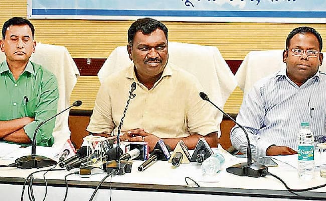 रांची : पूर्व डीजीपी की पत्नी की जमीन मामले में होगी कार्रवाई