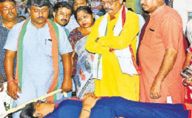 पश्चिम बंगाल : सात महीने की गर्भवती भाजपा कार्यकर्ता पर हमला, टीएमसी पर आरोप