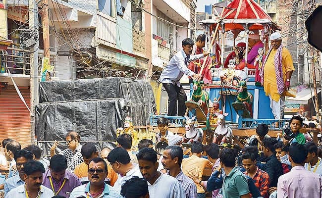 पटना : प्रवास के बाद रथ पर सवार हो लौटे भगवान जगन्नाथ