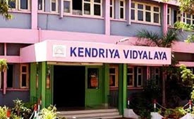 देश में लगभग 260 केंद्रीय विद्यालयों का संचालन अस्थायी परिसरों में