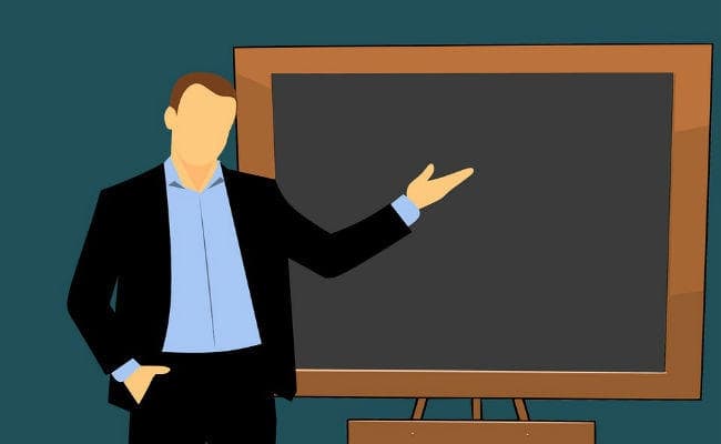 रांची : नक्सल प्रभावित क्षेत्र में शिक्षकों की सेवा अब नहीं होगी अनिवार्य