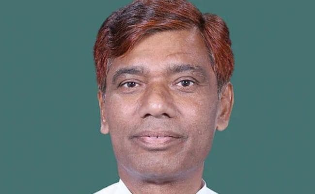 लोजपा सांसद रामचंद्र पासवान का निधन अपूरणीय क्षति : सुशील मोदी