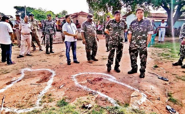 गुमला में झाड़-फूंक करनेवाले चार वृद्धों को अंधविश्वासियों ने मार डाला