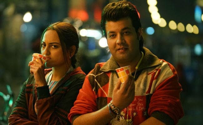 Film Review: फिल्म देखने से पहले जानें कैसी है ”खानदानी शफाखाना”