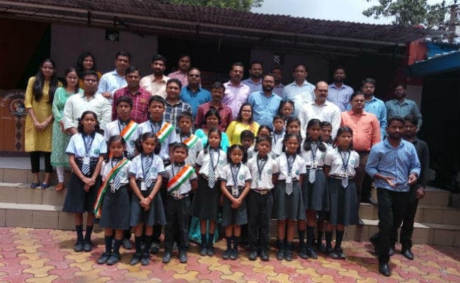 महिंद्रा फाइनेंस ने सीएसआर के तहत संत गैब्रिएल स्कूल में बनवाया शौचालय
