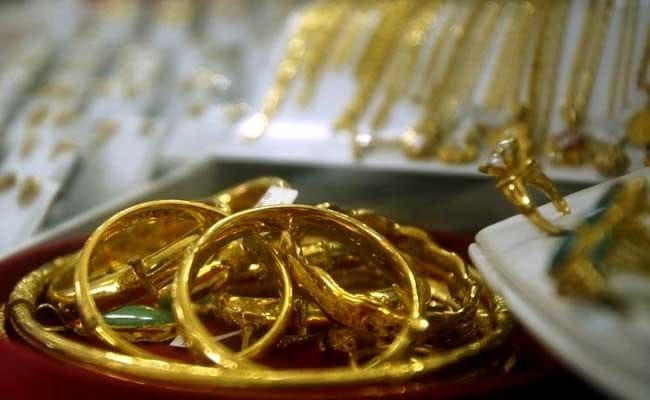 बेटी की शादी को रखे थे गहने चोरों ने कर दिया हाथ साफ
