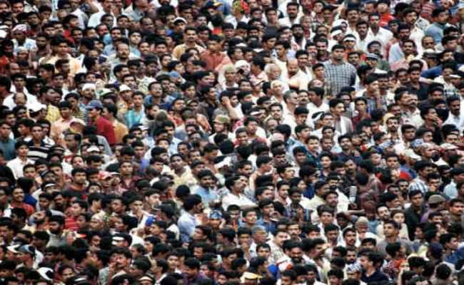 जनसंख्या विस्फोट का कारण धर्म नहीं, सामाजिक बुराइयां…