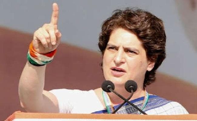 देश में ”ऐतिहासिक मंदी”, सरकार कब तक ”खबरों की सुर्खियों” से काम चलाएगी: प्रियंका