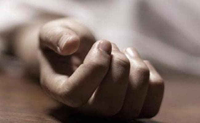 स्कूल के टॉयलेट में मिला छात्र की शव, जांच के लिए पटना से बुलाया गया फोरेंसिक टीम