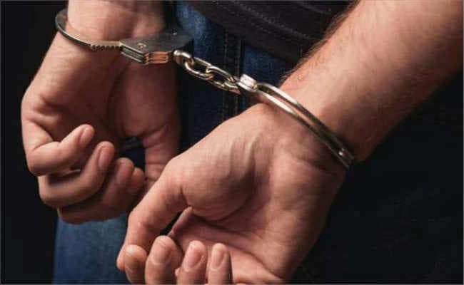 औरंगाबाद-पटना हाइवे से हथियार के साथ युवक गिरफ्तार