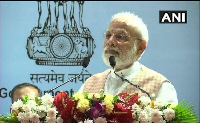 पीएम मोदी ने मुंबई में तीन मेट्रो लाइन की आधाशिला रखी, स्वदेशी कोच को किया राष्ट्र को समर्पित