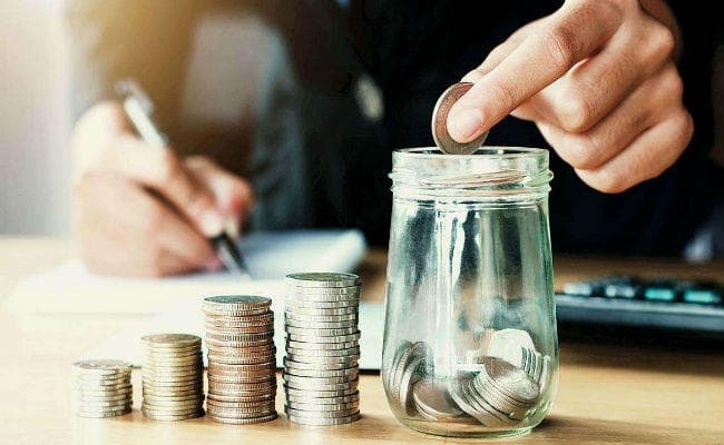 बैंकिंग सेक्टर की खस्ता हालत से पब्लिक सेक्टर में निवेश बंद