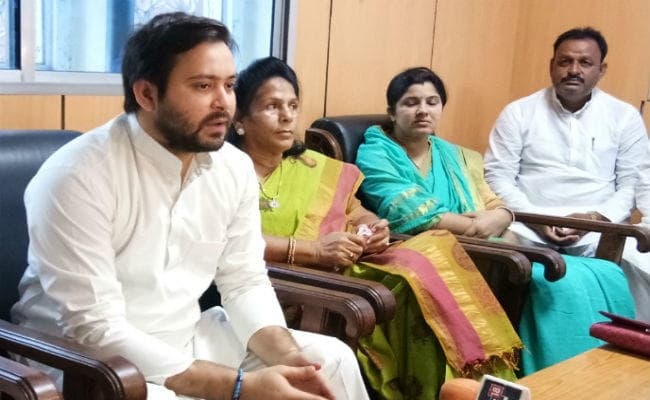 मुजफ्फरपुर बालिका गृह कांड के पीड़िता से गैंगरेप पर बिफरे तेजस्वी, कहा- नीतीश चाचा…