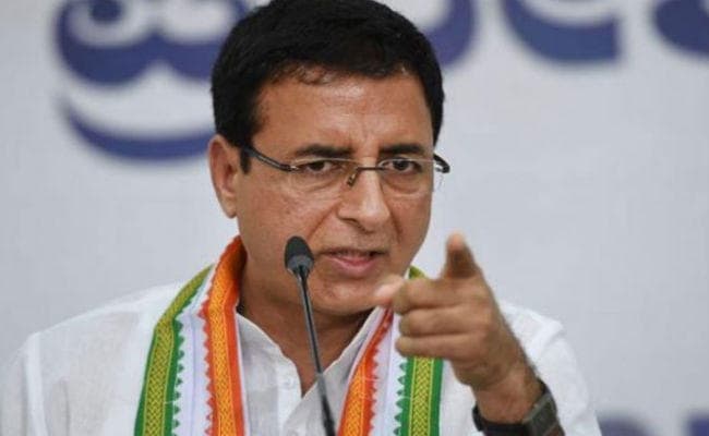 काॅरपोरेट कर में कटौती पर बोली कांग्रेस : मोदी सरकार ‘इकनॉमिक मैनेजमेंट” नहीं, ‘इवेंट मैनेजमेंट” कर रही