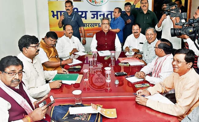 झारखंड विधानसभा चुनाव : इन लोगों को टिकट नहीं देगी भाजपा, सभी सीटों का हो चुका है सर्वे