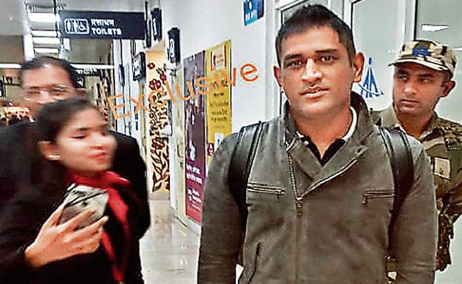 44 ब्रांड्स के साथ सबसे अधिक विज्ञापन है धौनी के पास, माही बने सबसे लोकप्रिय सेलेब्रिटी