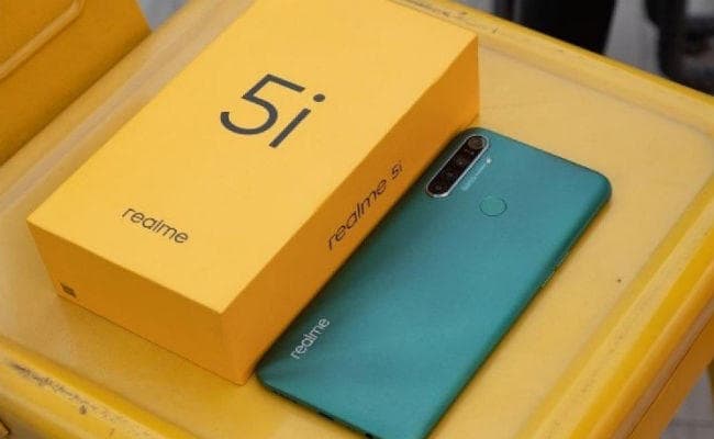 Realme 5i Launch: 5 कैमरे और 5000 mAh बैटरी वाला सस्ता स्मार्टफोन