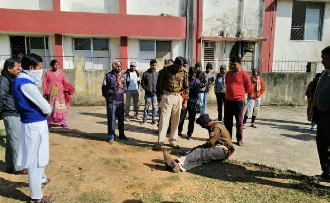 दुमका की महिला सिपाही की गुमला में संदेहास्पद स्थिति में मौत