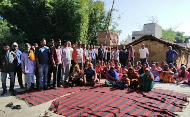 गरीबी के कारण बदल लिया था धर्म, 10 वर्ष बाद पांच परिवार अपने धर्म में वापस लौटे