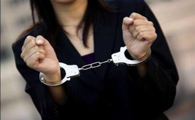 फ्रेंडशिप एजेंसी के नाम पर ठगनेवाली युवतियां गिरफ्तार