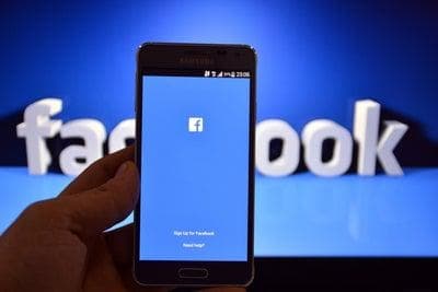 झारखंड और बिहार समेत आठ राज्यों की 1 लाख महिलाओं को डिजिटल साक्षर बनायेगी Facebook