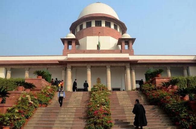 उमर अब्दुल्ला की गिरफ्तारी पर SC ने केंद्र को जारी किया नोटिस