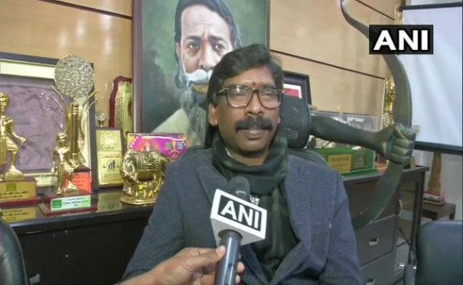 प्रभात खबर इंपैक्ट : मुख्यमंत्री सोरेन ने दिया हंसलता-अंबाटोली की सड़क बनाने का निर्देश