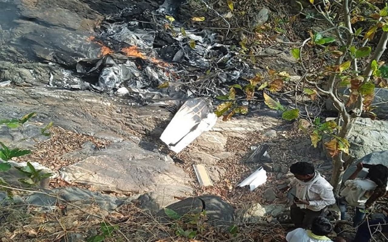 मध्यप्रदेश: बालाघाट मे विमान हादसा, एक की मौत, महिला प्रशिक्षु पायलट लापता