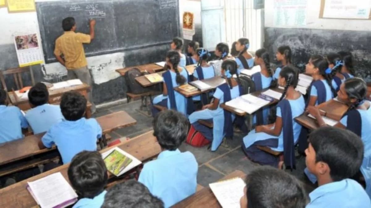 सीवान के शिक्षक हो जाए सावधान, फर्जी प्रमाण पत्र व डिग्री वालों पर होगी कारवाई, डीईओ ने मांगी सूची