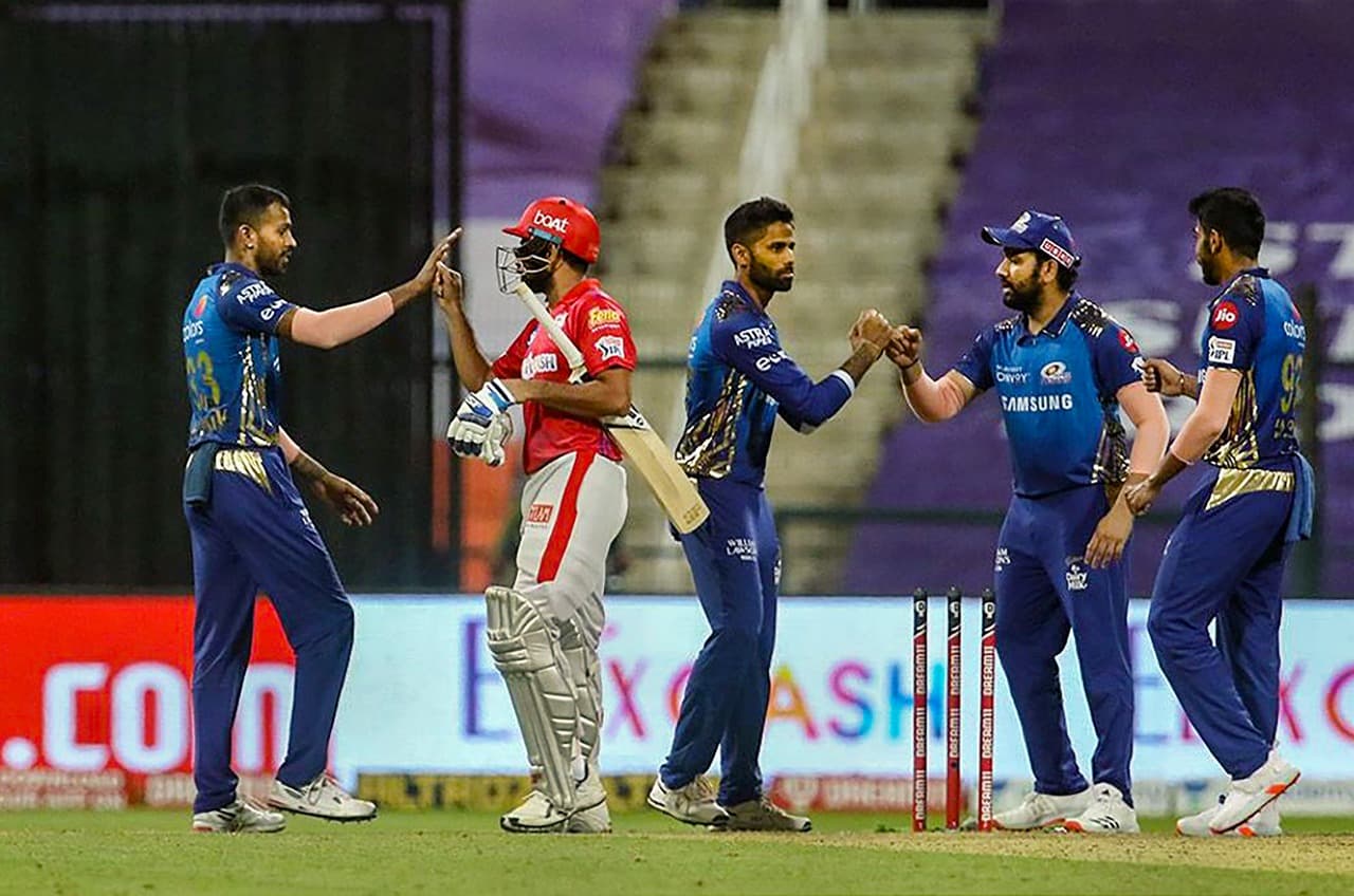 IPL 2020 : आखिरी ओवर में पोलार्ड ने किया चमत्कार, जड़े चार छक्के, जीत के बाद कहा- आखिरी चार ओवर में कुछ भी संभव