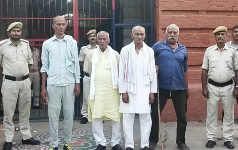 बिहार में शुरू हो गई कैदियों की रिहाई, आनंद मोहन से पहले बक्सर जेल से छोड़े गये ये 3 कैदी
