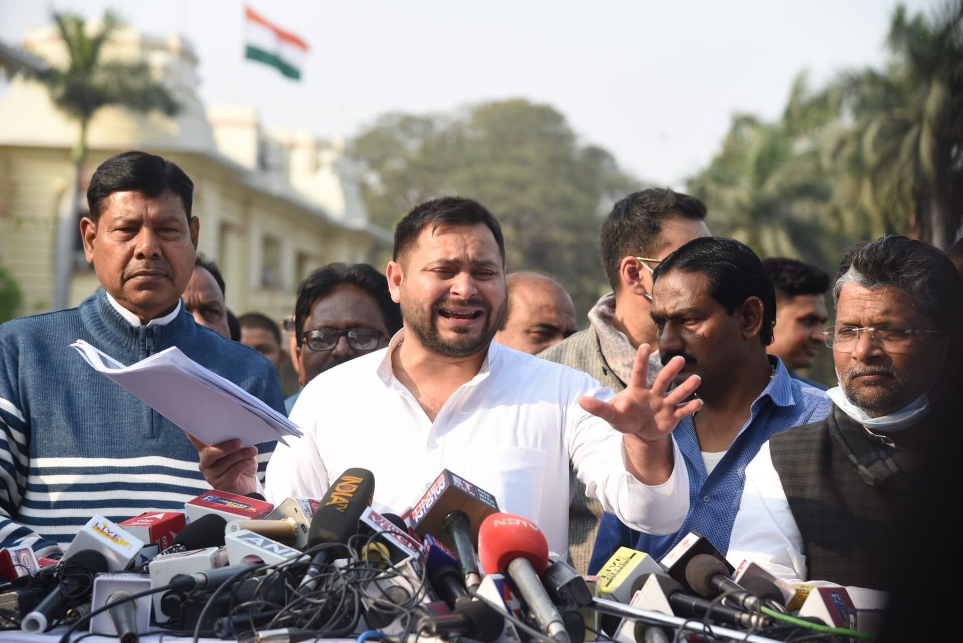 इंस्पेक्टर की सीपीआई विधायक से बदसलूकी और सीतामढ़ी की घटना पर सदन में सवाल, तेजस्वी बोले- पहले न कभी देखा, न कभी सुना