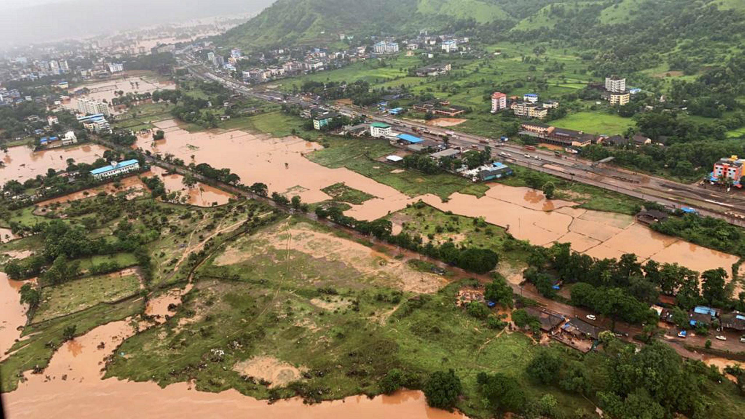 बारिश का कहर : महाराष्ट्र के रायगढ़ में भूस्खलन, 36 लोगों की मौत, 35 से ज्यादा अब भी मलबे में दबे