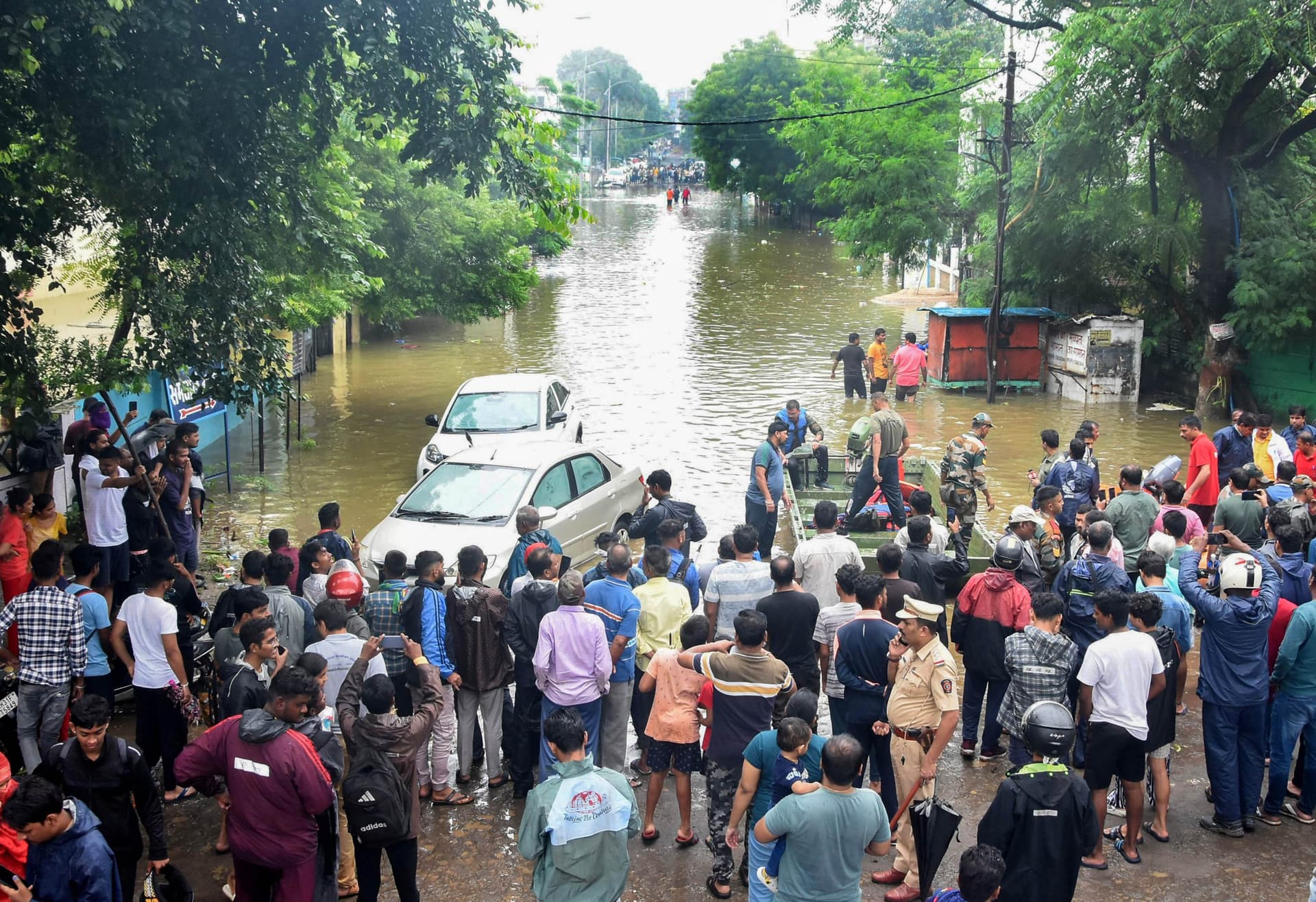 Weather Updates: 18 राज्यों में हो रही भारी बारिश, मानसून को लेकर आई अच्छी खबर