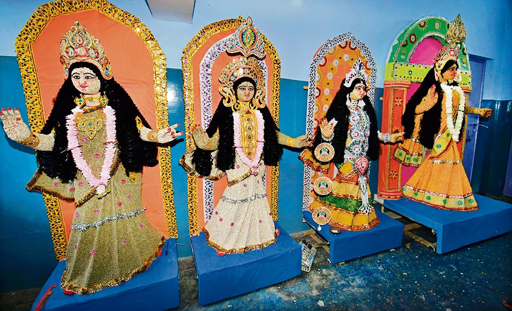 Navratri 2022: पटना में कहीं लिपस्टिक, कॉर्नफ्लेक्स, तो कहीं ज्वार और बाजरा की प्रतिमा, जरूर देखें
