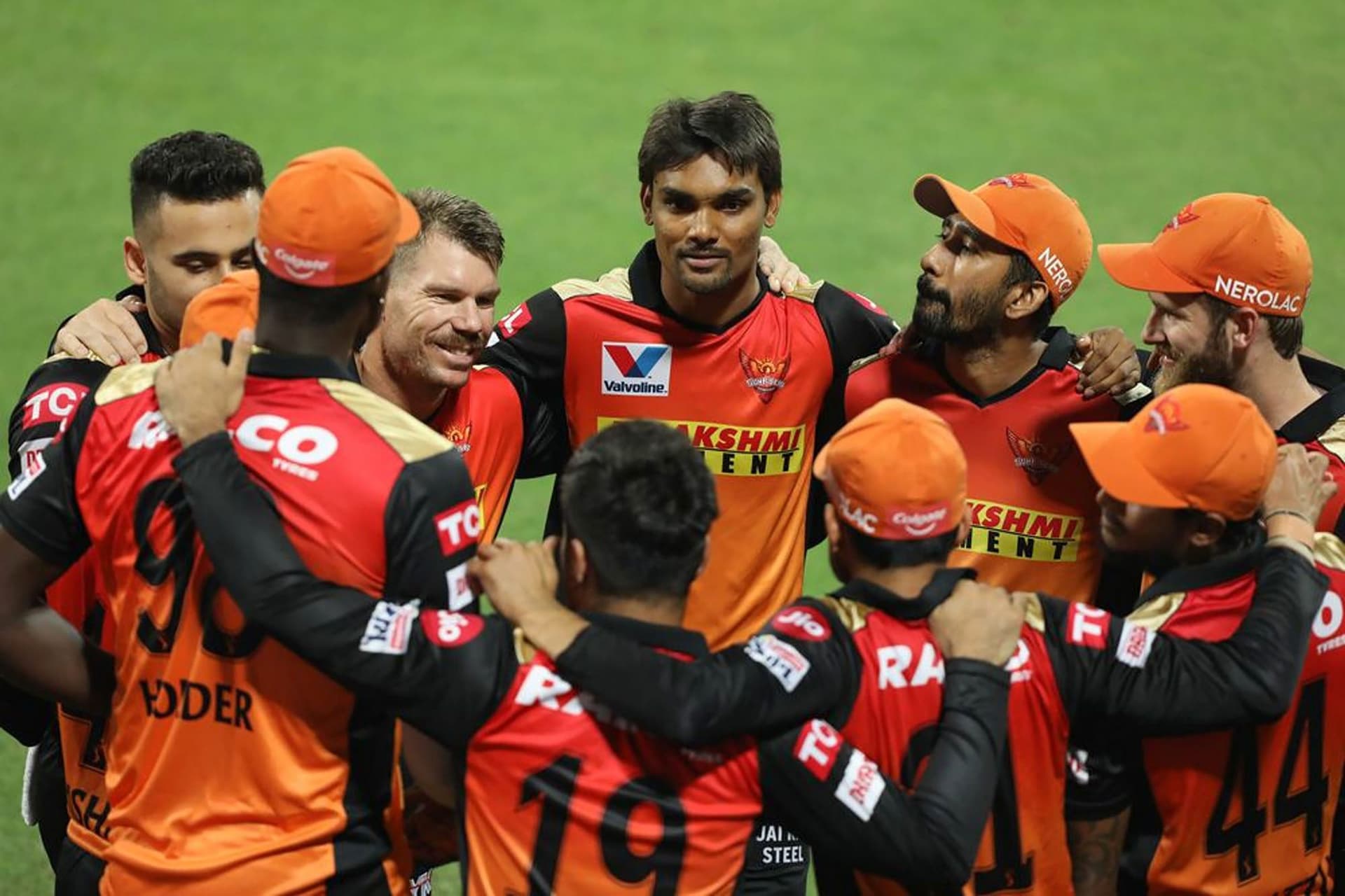 IPL 2020: प्लेऑफ में हैदराबाद पहुंचेगी या कोलकाता को मिलेगा मौका, आज के मुकाबले में होगा तय